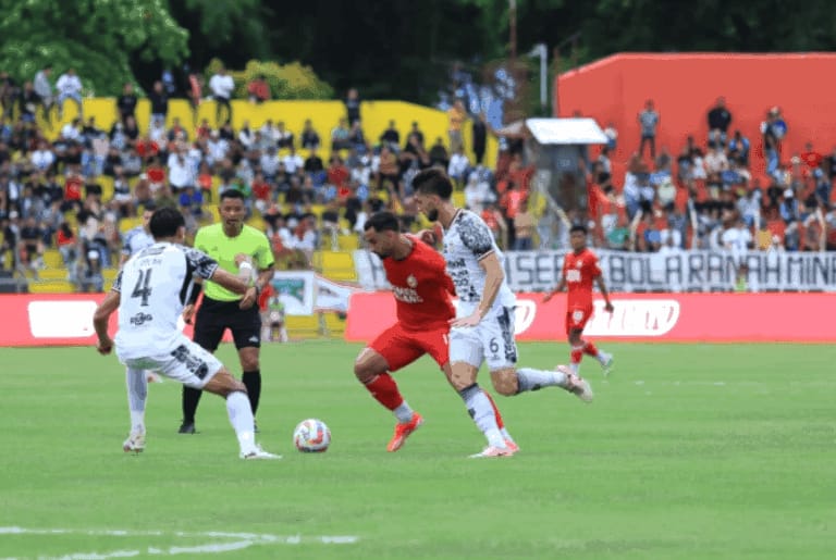 Tumbang 1-3 dari Bali United di Kandang, Semen Padang FC Kian Terpuruk 
