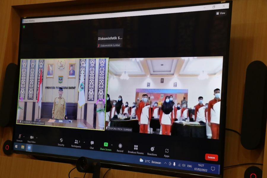Tumbuhkan Semangat Patriotik, Gubernur Mahyeldi Buka Pendidikan Bela Negara di Padang Panjang