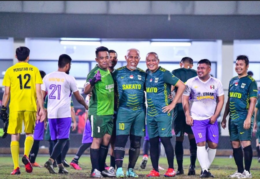 Tundukkan Tanah Abang FC, Gubernur Sumbar Cetak 2 Gol Untuk Sakato FC 