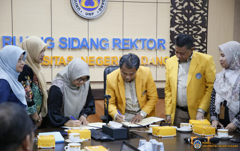 UNP dan Fort De Kock Jalin Kerja Sama Strategis melalui MoU-MoA