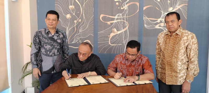 UNP dan IIEC-RI Teken MoU, Perkuat Implementasi Tri Dharma dan Pengembangan SDM