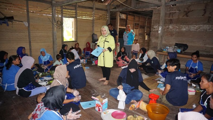 UNP Dorong Desa Matotonan ke Panggung Dunia Lewat Website dan Inovasi Pangan Lokal