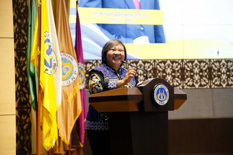 UNP Gandeng Ketua Komnas HAM Beri Pembekalan kepada 5.787 Mahasiswa KKN Periode Juli–Desember 2026