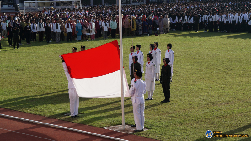 UNP Gelar Upacara HUT ke-80 RI, Diikuti Lebih dari 12 Ribu Mahasiswa Baru