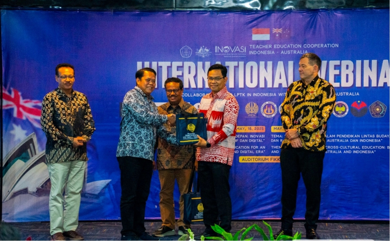 UNP Jalin Kolaborasi dengan Lima Perguruan Tinggi Australia untuk Pendidikan Guru dan Inklusif