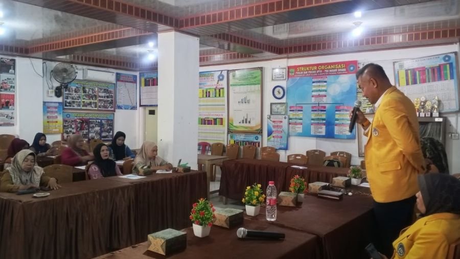 UNP Latih Warga Sikabu Produksi Sabun Cuci Piring Ramah Lingkungan