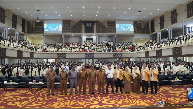 UNP Lepas 2.504 Mahasiswa KKN, Mahyeldi: Upaya Integrasi Pemimpin Masa Depan dengan Masyarakat