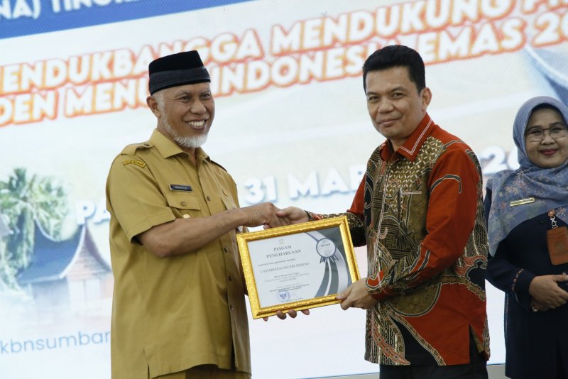 UNP Raih Penghargaan Silver dari BKKBN Sumbar, Perkuat Komitmen Perluas KKN untuk Turunkan Stunting