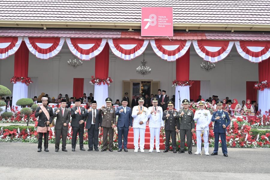 Usai Menjadi Irup HUT RI ke 78, Gubernur Mahyeldi Ajak Masyarakat Jaga Kekompakan dan Persatuan