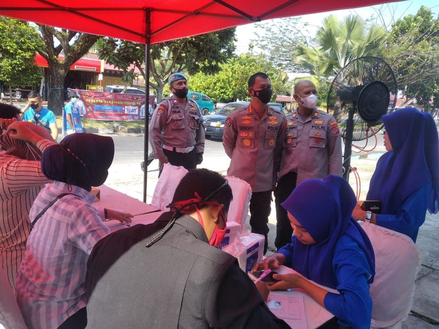 Kabid Humas Polda Sumbar: Vaksinasi di Sumbar Capai 70% Lebih