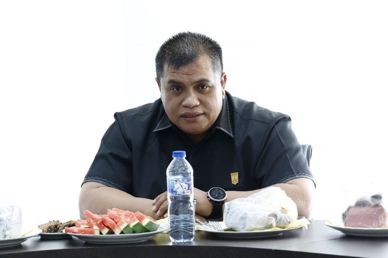 Verry Mulyadi Pastikan Wings Air Mengudara di Langit Mentawai, Bukti Kerja Nyata Andre 