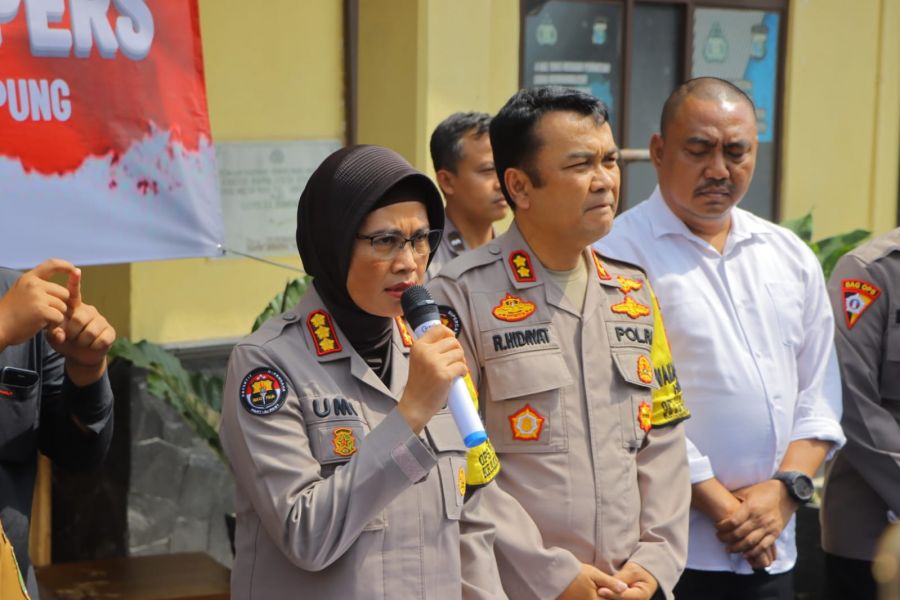Viral Wisudawan Bawa Spanduk Minta Usut Pembunuhan Ayahnya, Polda Lampung: Sudah Ditangkap