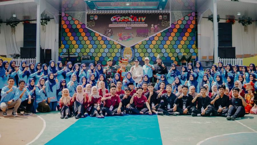 Wabup Iraddatillah Buka Kegiatan POSSKA ke-IV Tahun 2025 SMKN 1 Sijunjung