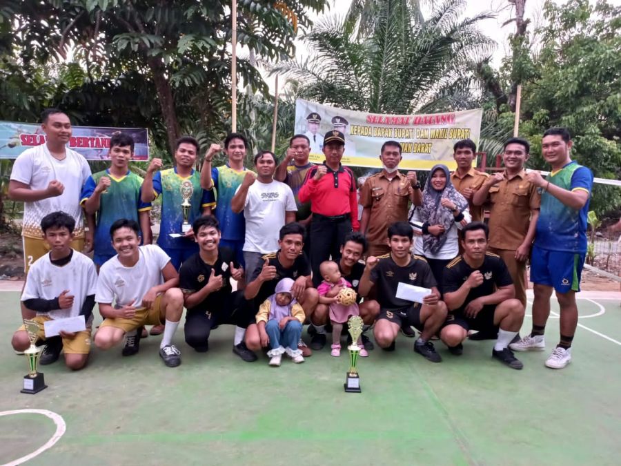 Wabup Risnawanto Hadiri Sekaligus menutup Turnamen Sepak Takraw Batang Biyu 2022