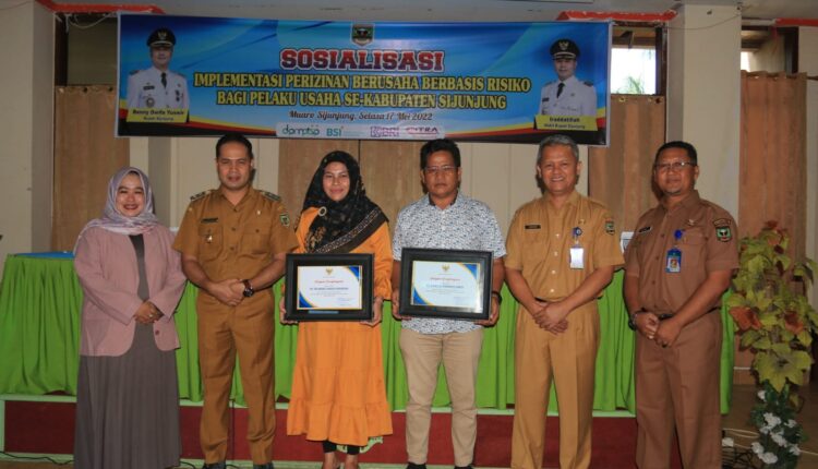 Dorong UMKM, Wabup Sijunjung Buka Sosialisasi Implementasi Perizinan Berusaha Berbasis Risiko