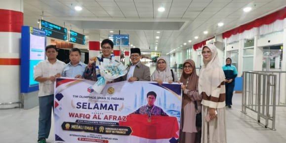 Wafiq Al Afraz Harumkan Indonesia, Sabet Emas dan Best in Finance di IEO 2026