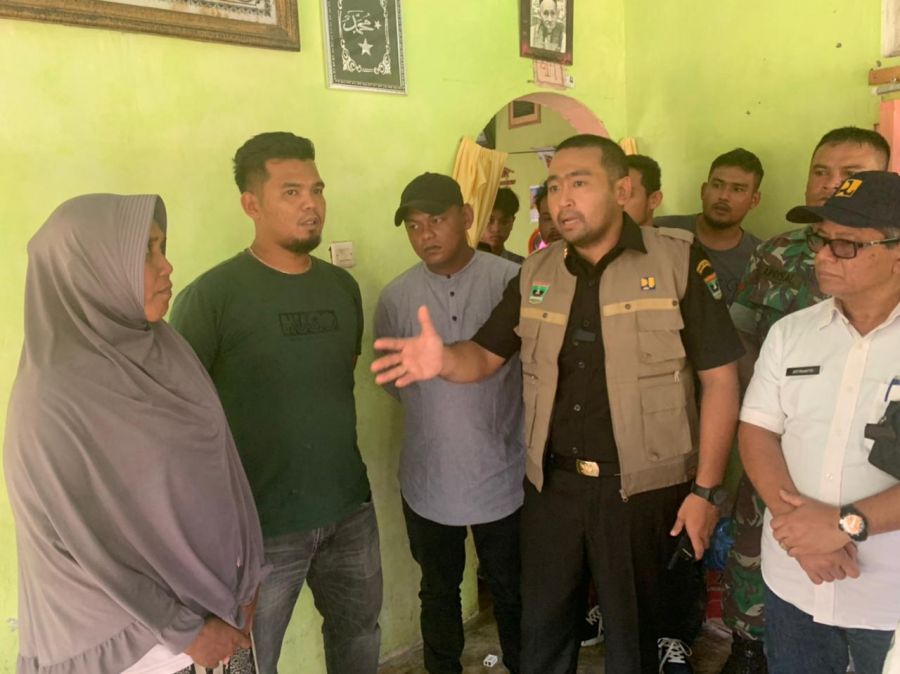Wagub Audy Akan Bantu Biaya Sekolah Adik-adik Ridwan, Korban Kecelakaan Jalan Sicincin-Pariaman
