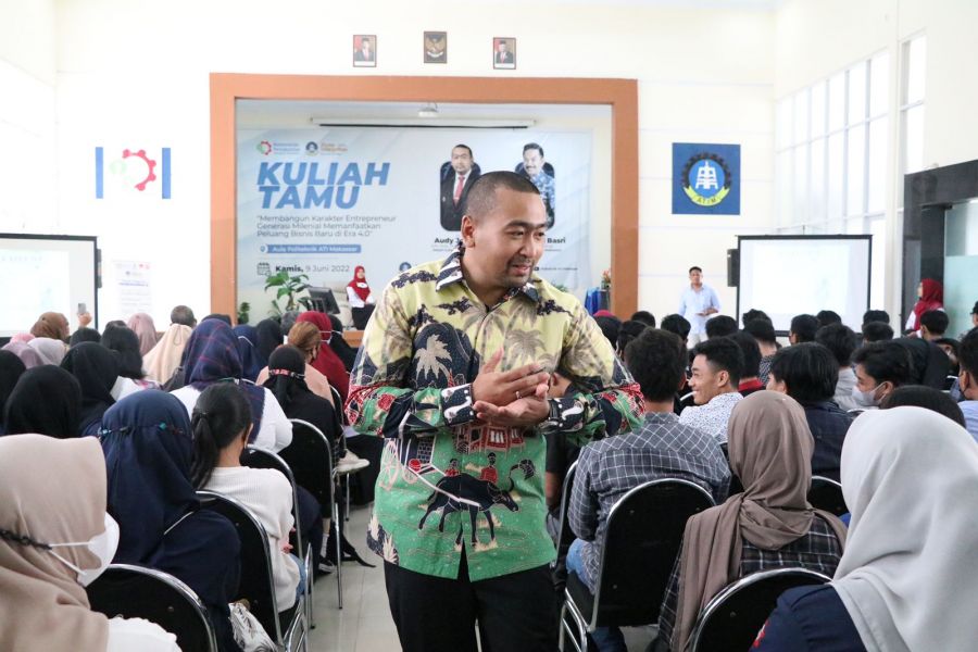 Wagub Audy di Politeknik ATI Makassar: Seorang Pemimpin Akan Tergerus Jika Tidak Mampu Beradaptasi