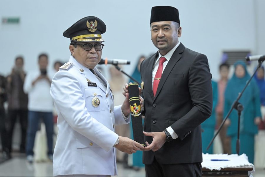 Wagub Audy Resmi Lantik Staf Ahli Gubernur Sumbar Drs. Jasman sebagai Pj Wali Kota Payakumbuh