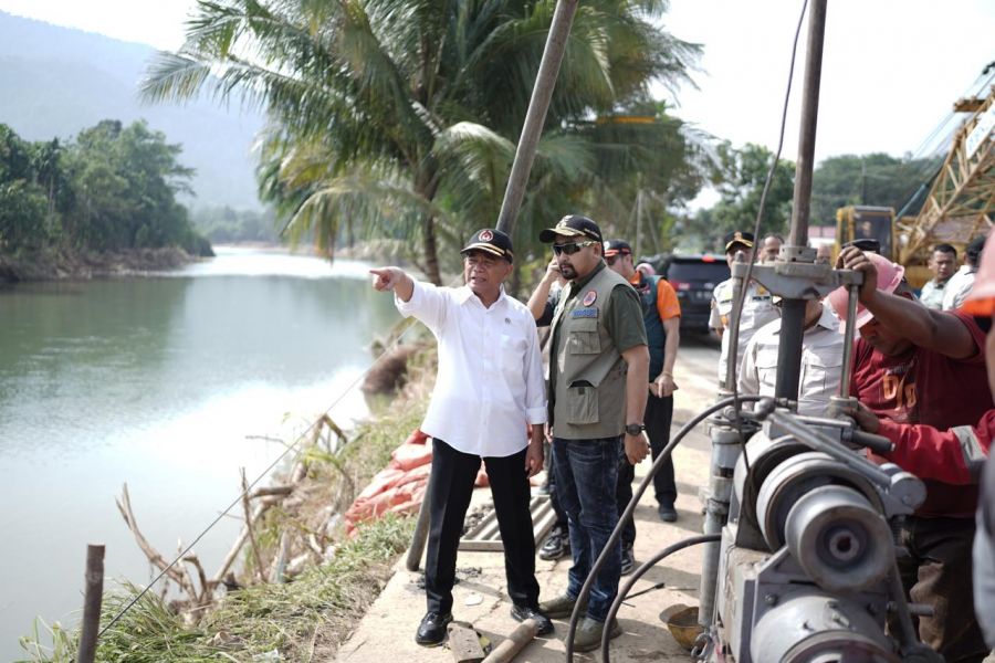 Wagub Audy Tinjau Lokasi Pascabencana di Pessel dan Padang Pariaman