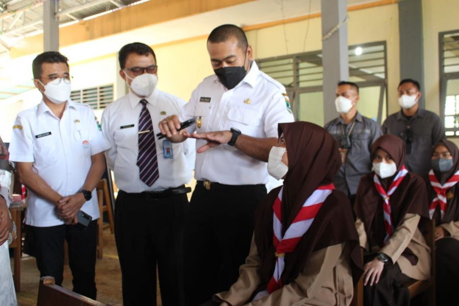 Wagub Sumbar Minta Orang Tua Siswa Izinkan Anak untuk Vaksinasi