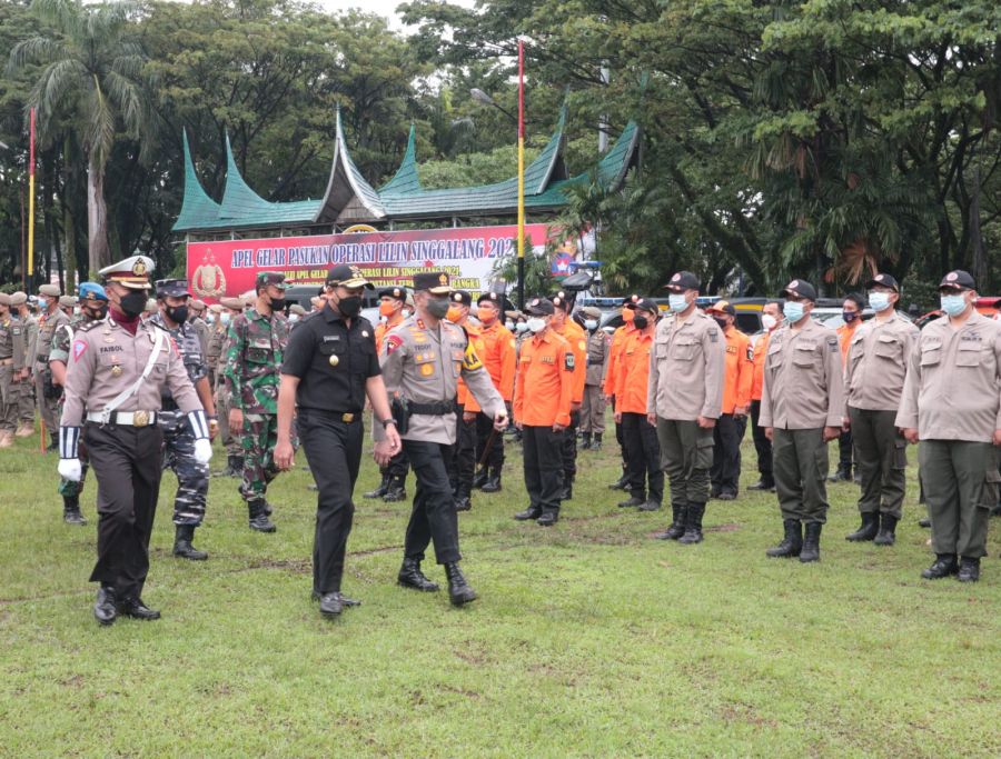 Wagub Sumbar Pimpin Apel Gelar Pasukan Operasi Lilin Singgalang 2021