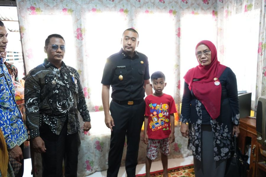 Wagub Sumbar Sambangi Rumah Anak Korban Kekerasan di Dalam Angkot