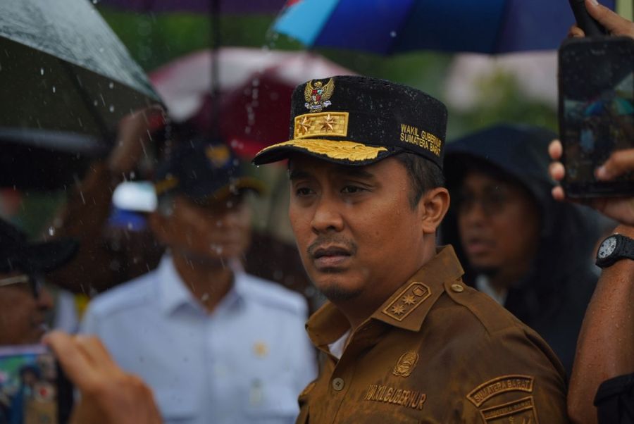 Wagub Vasko Apresiasi Kinerja Para Relawan, Aparat & Tim Gabungan dalam Penanganan Bencana di Sumbar