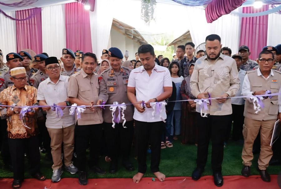 Wagub Vasko Resmikan 100 Unit Huntara Mandiri di Kepalo Koto untuk Warga Terdampak Bencana di Padang