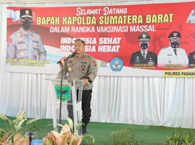 Wakapolda Sumbar tinjau Vaksinasi di SMA 1 2X11 Enam Lingkung Padang Pariaman 