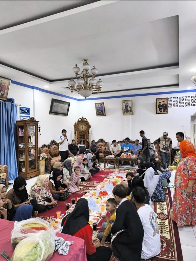 Wakil Ketua DPRD Kota Padang Jupri Gelar Buka Bersama Masyarakat