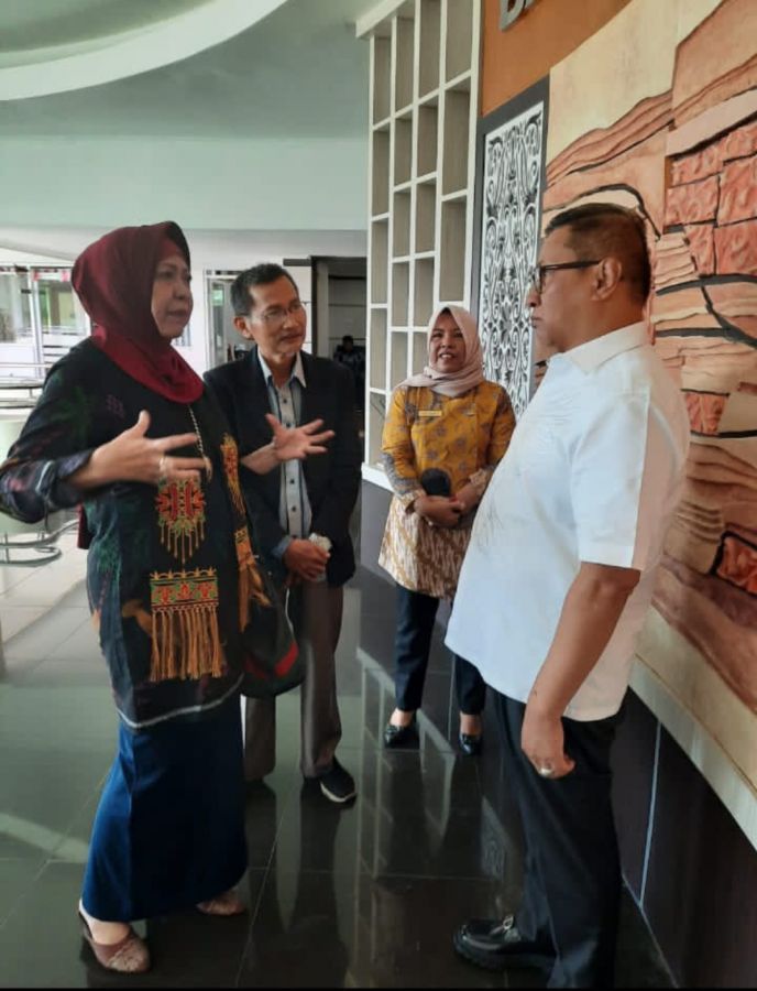 Wako dan Wawako Bukittinggi Dukung Penuh Panggung Baca Puisi Dunia IMLF-3 di Jam Gadang