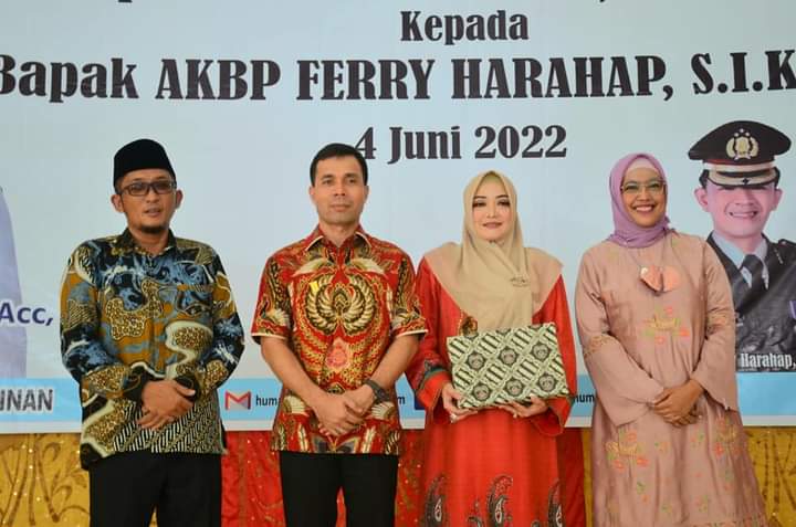Wako Hendri Septa Gelar Pisah Sambut Kapolresta Padang