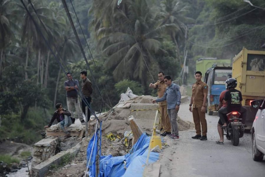 Wako Sawahlunto Tinjau Perbaikan Jalinsum Silungkang yang Amblas, Dorong Pengerjaan Dipercepat
