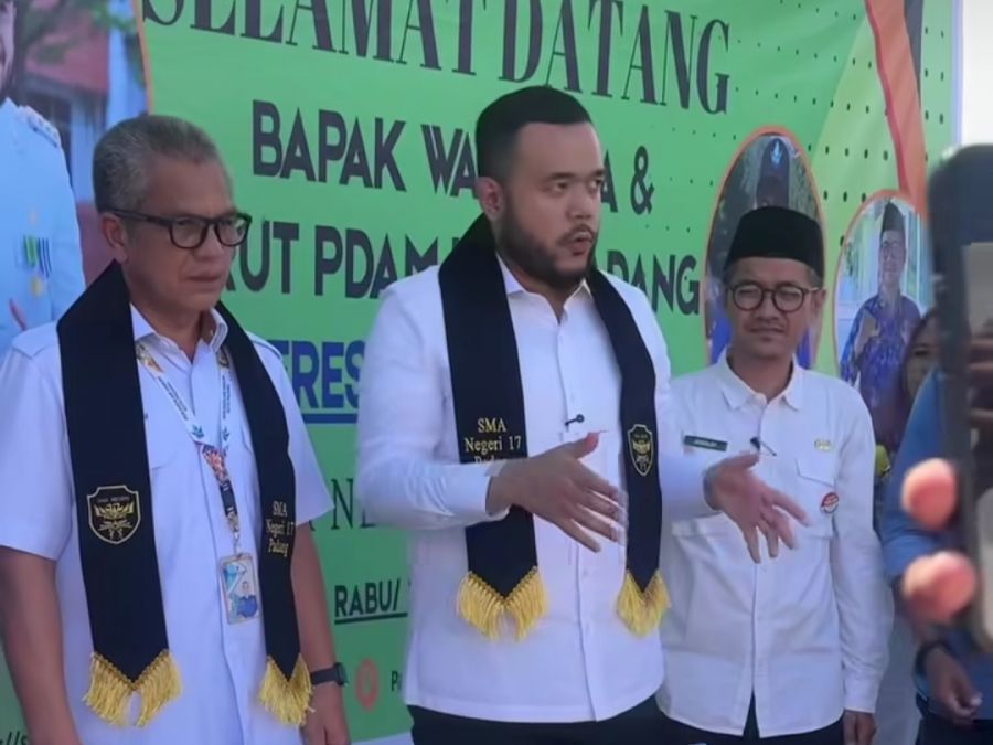 Wali Kota Padang dan Perumda AM Resmikan Fasilitas Air Bersih di SMAN 17 Aia Pacah