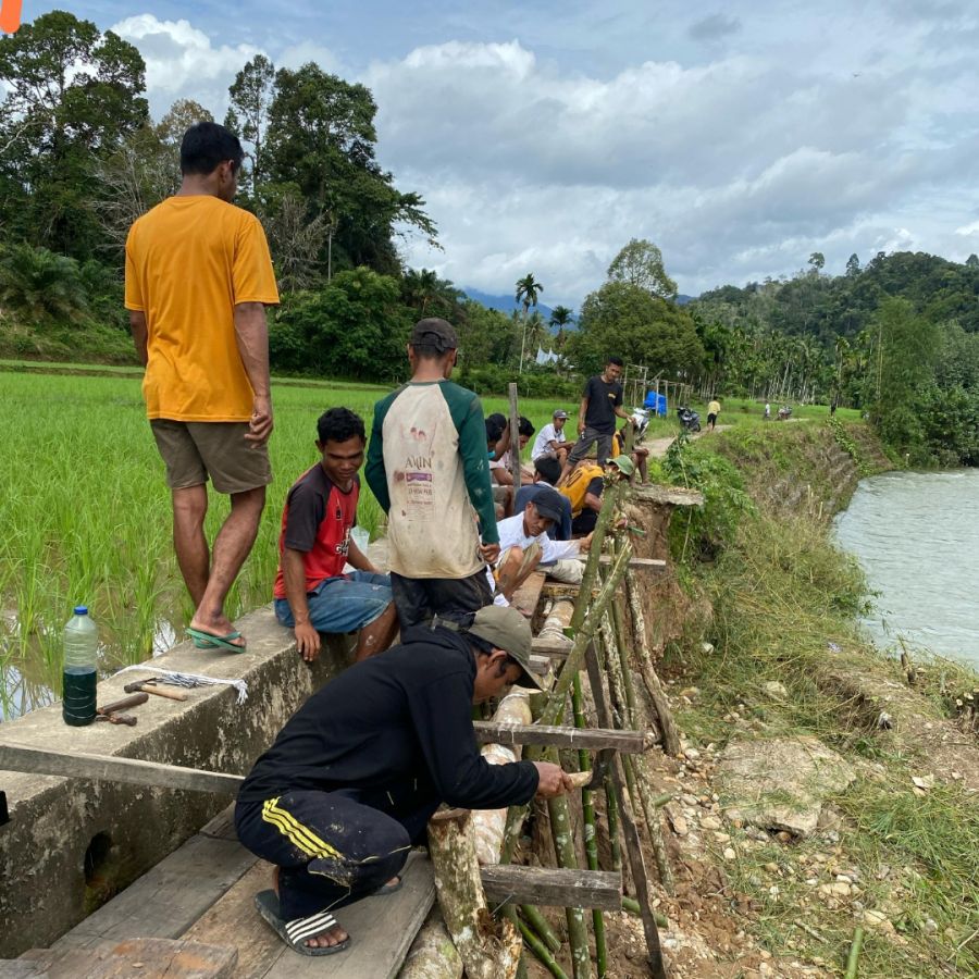 Wali Nagari Lubuak Karak Apridoni Nasar Gerak Cepat Perbaiki Jalan Pasca Banjir