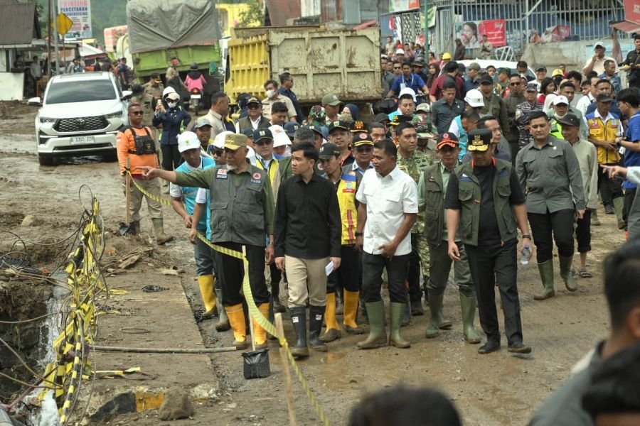 Wapres Gibran Tinjau Dampak Banjir Bandang Solok, Tekankan Percepatan Penanganan dan Pemulihan