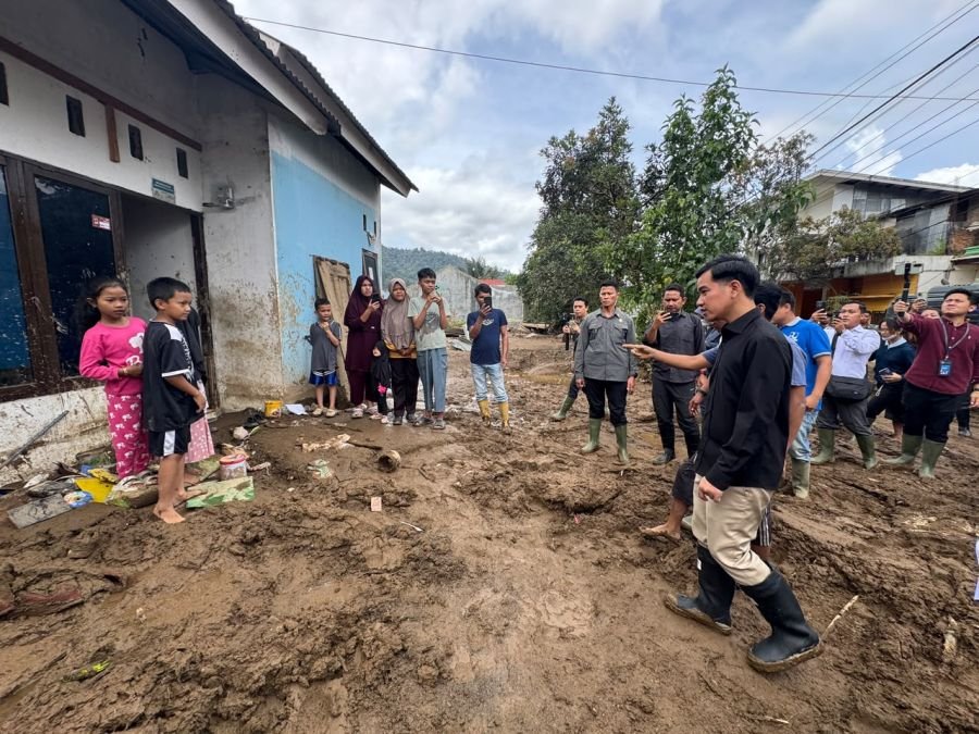 Wapres Tekankan Prioritas Tanggap Darurat dan Konsolidasi Penanganan Bencana di  Solok