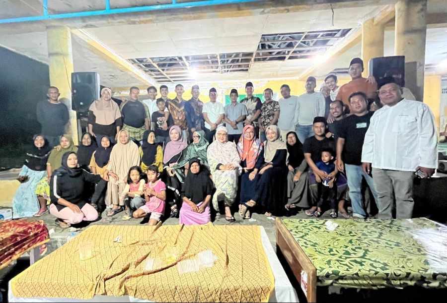Warga Pasar Lama Pulau Punjung Gelar Buka Bersama, Dimeriahkan Band Baitona Entertainment