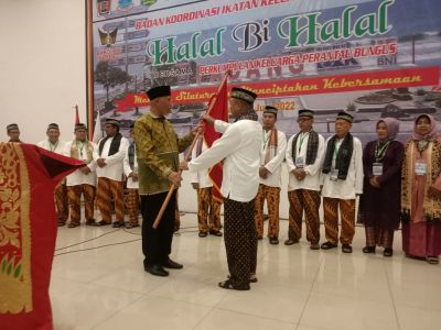 Gubernur Mahyeldi Kukuhkan Kepengurusan Bako IKK Padang Jabodetabek Periode 2019-2023