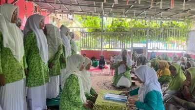 ketua-pc-fatayat-nu-dharmasraya-lantik-pengurus-pac-sungai-rumbai-dan-tiumang