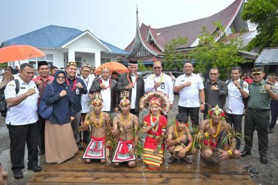 Pacu Pembangunan Bumi Sikerei, Mahyeldi Beserta Jajaran & Perwakilan 4 Kementerian Kunjungi Mentawai