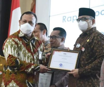 Pemko Padang Terima Apresiasi KPK-RI: Profesional, Berintegritas dan Dukung Pemberantasan Korupsi