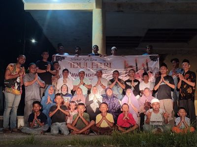 Pemuda Jorong Pasar Lama Pulau Punjung Pawai Obor Keliling Menyambut Hari Kemenangan Umat Islam