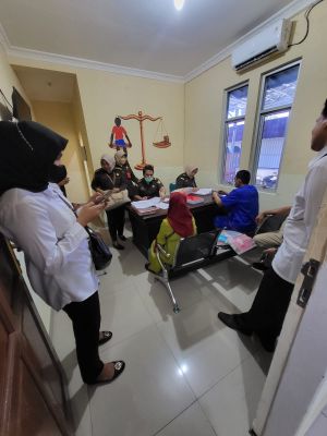 Kasus Asusila Terhadap Anak, Penyidik Polda Sumbar Melakukan Tahap II di Kejari Padang