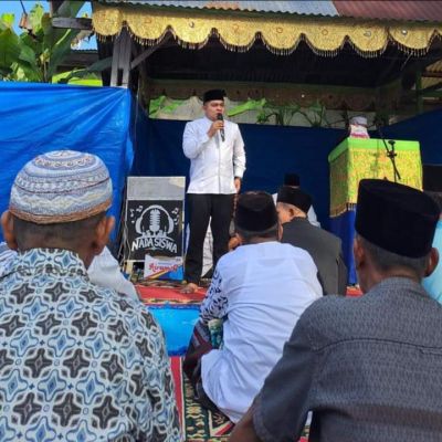 Pimpinan DPRD Dharmasraya Ade Sudarman Beri Sambutan Idul Fitri 1445 H di GPU Camat Sungai Daerah
