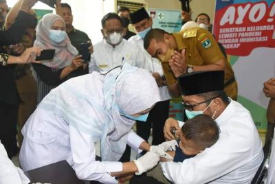 Wako Hendri Septa Sambut Baik Pekan Imunisasi Dunia dan Bulan Imunisasi Anak Nasional di Kota Padang